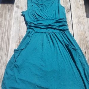 NWOT Athleta Stretch Dress w/Pockets Sz M Teal